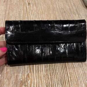 Vintage Eel skin wallet bifold snap closure many slots 2 zippered Pockets black